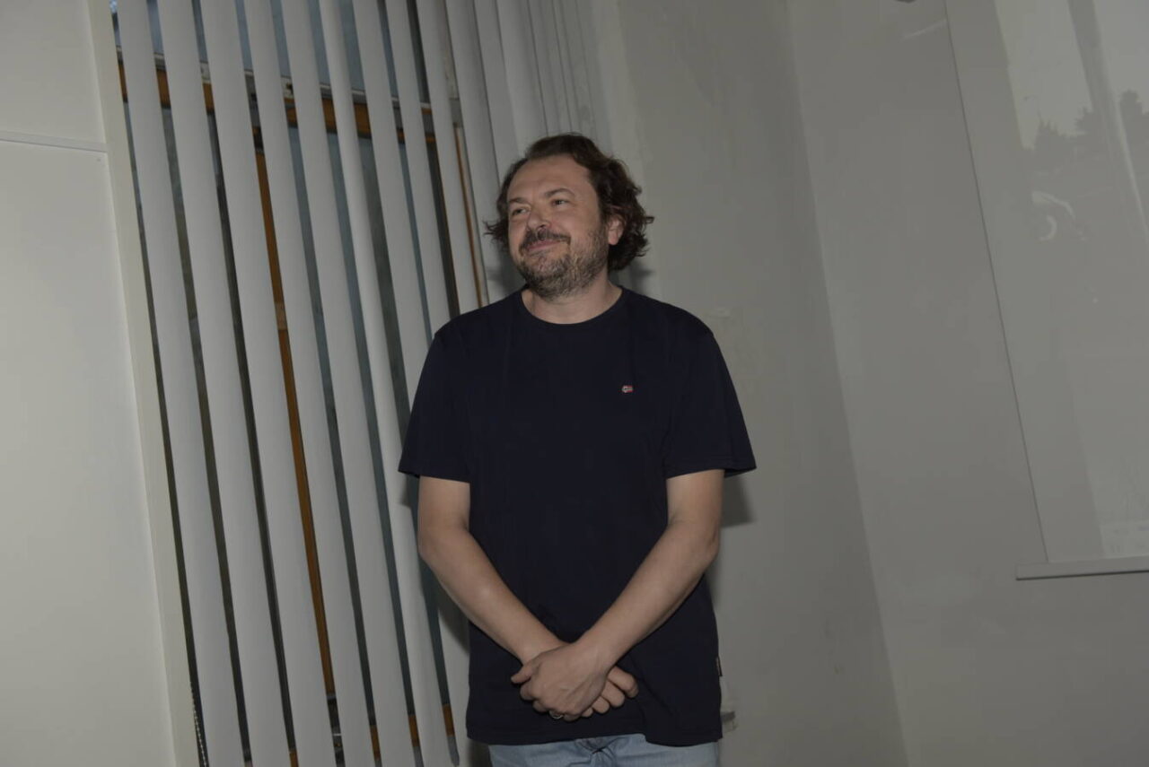 DSC8650 2