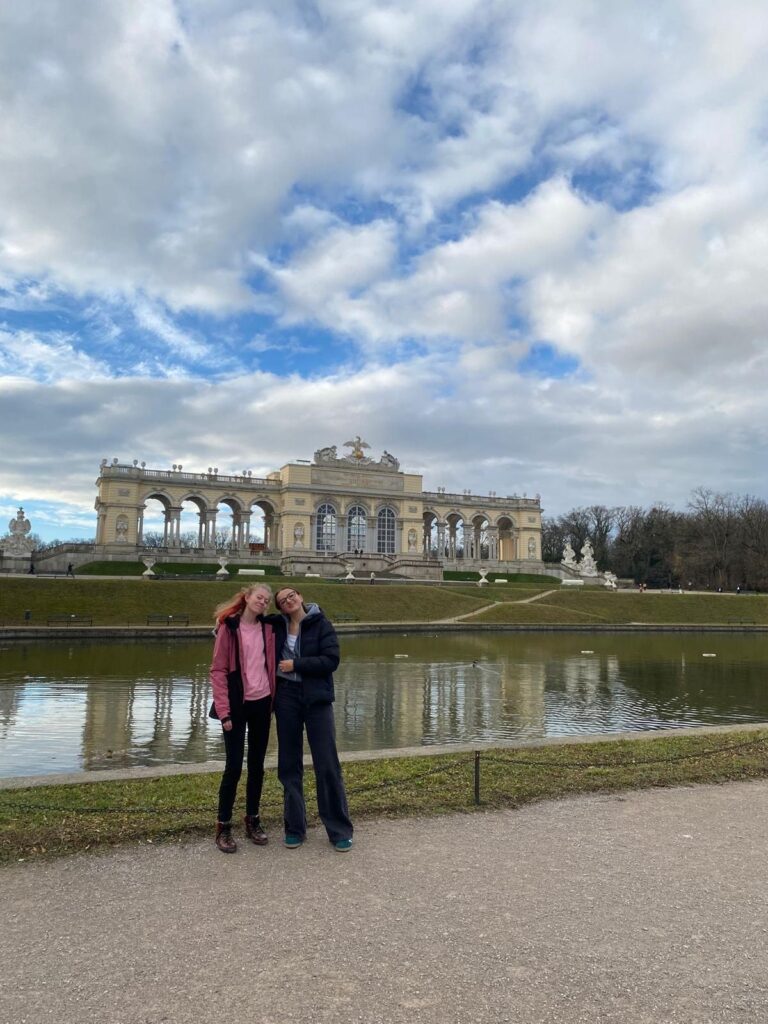 3bb5beb0 433b 4ec7 843f c33d0d6a168f