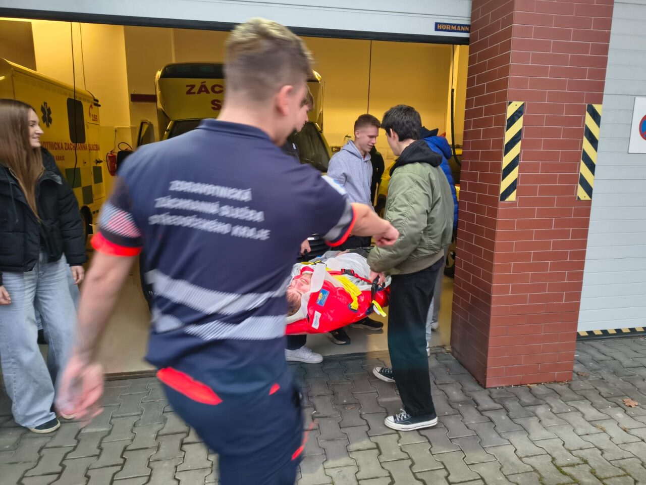 WhatsApp Image 2025 12 15 at 17.30.06