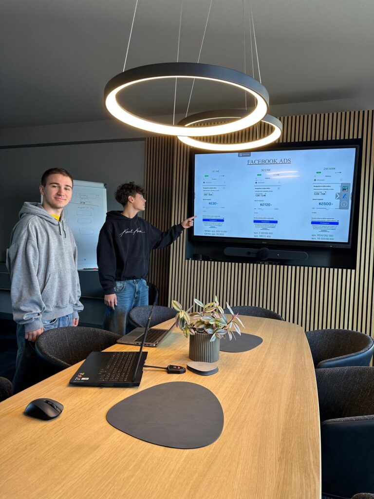 1f58cdbb 6dc3 4a1a 8012 079546a215ba