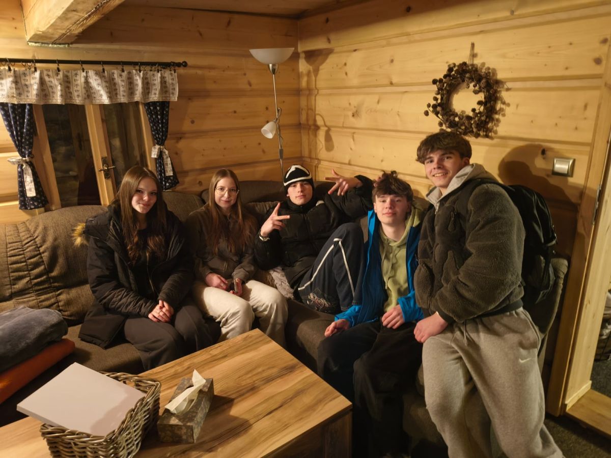 c6326c65 8068 4472 9a76 5ccde90740d0