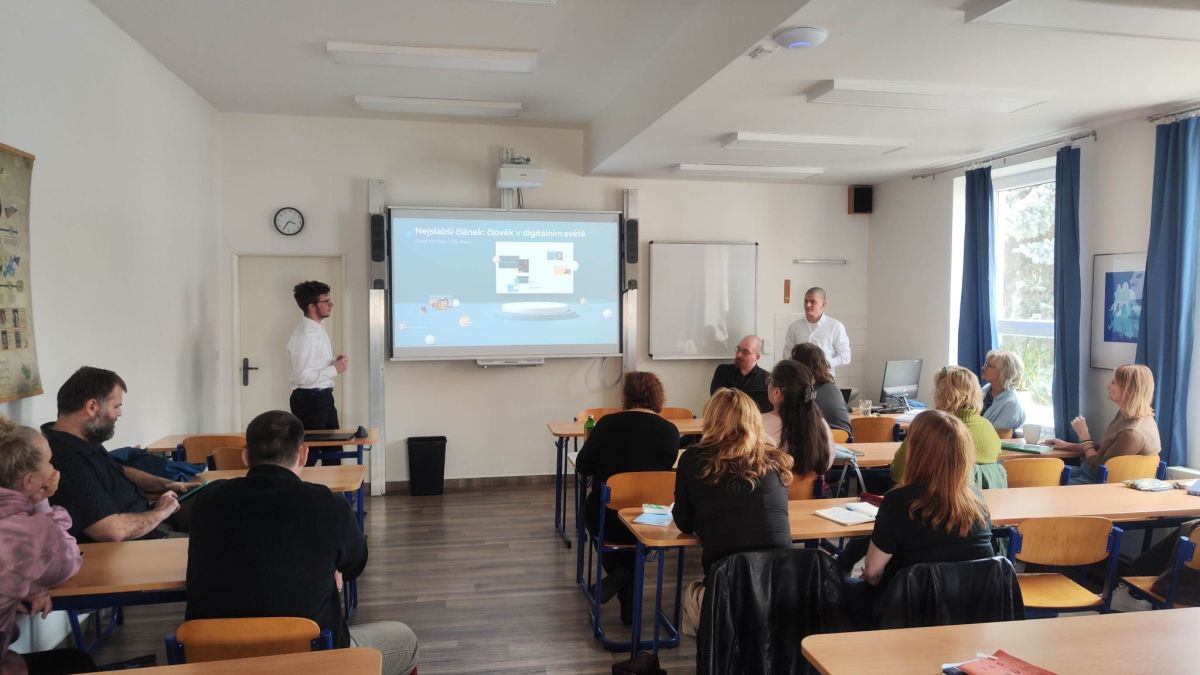 1355d760 6f8a 4a56 a888 63b14454f4d5