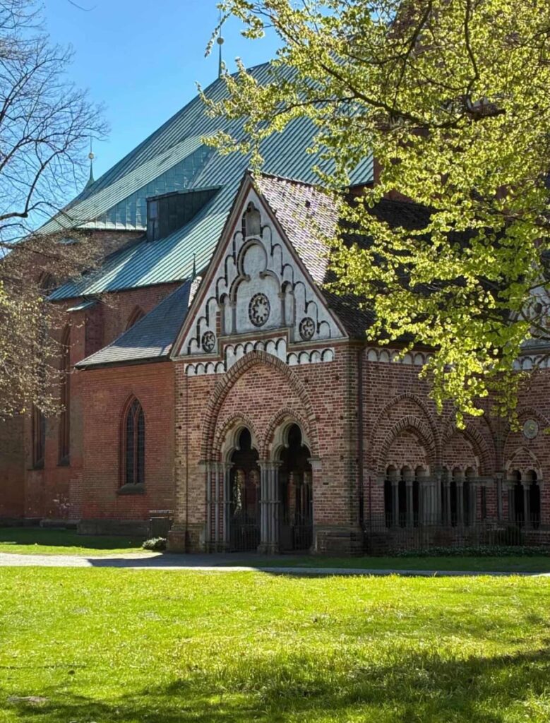 6EB7BA69 191C 4509 BDD6 57B4284D51C8