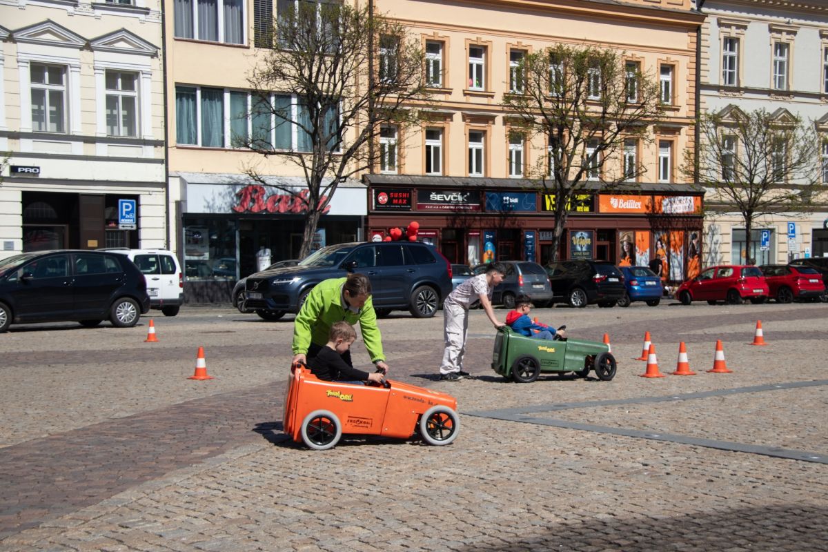 Den Zeme Reportaz Foto 77