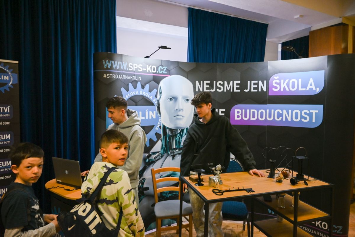 Den Zeme Technicke Foto 34